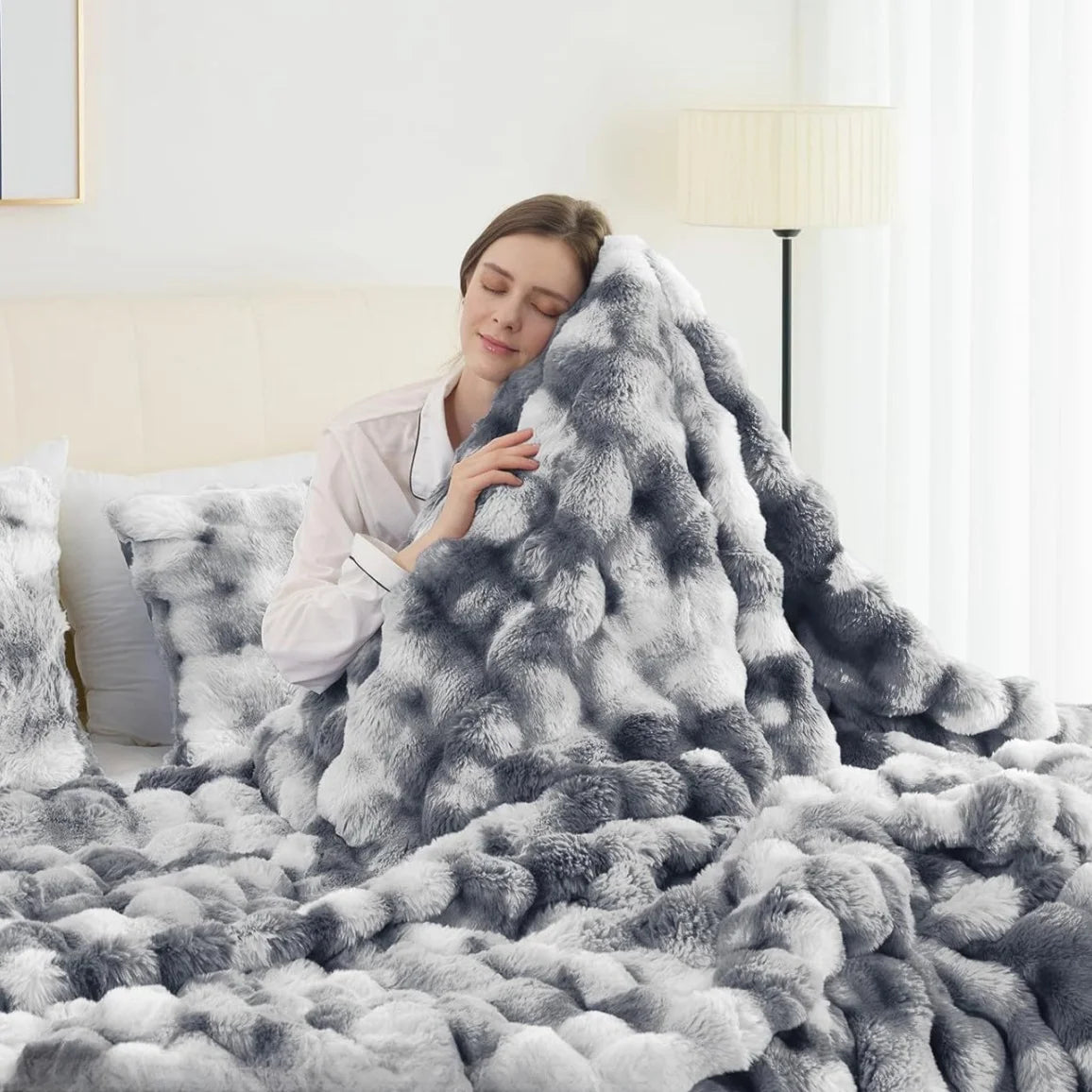 Cozy Faux Rabbit Fleece Blanket